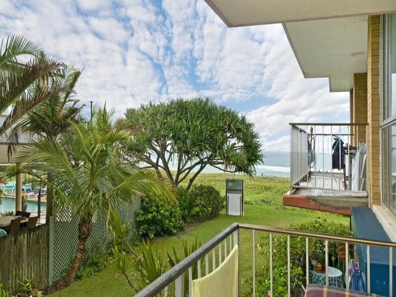 2a/1501 Gold Coast Highway, Palm Beach QLD 4221