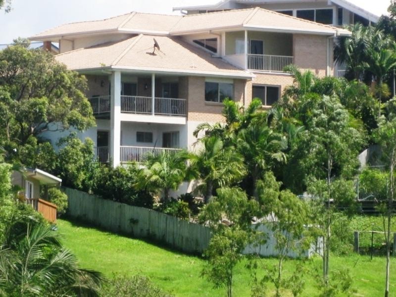 64 Angelica Street, Elanora QLD 4221