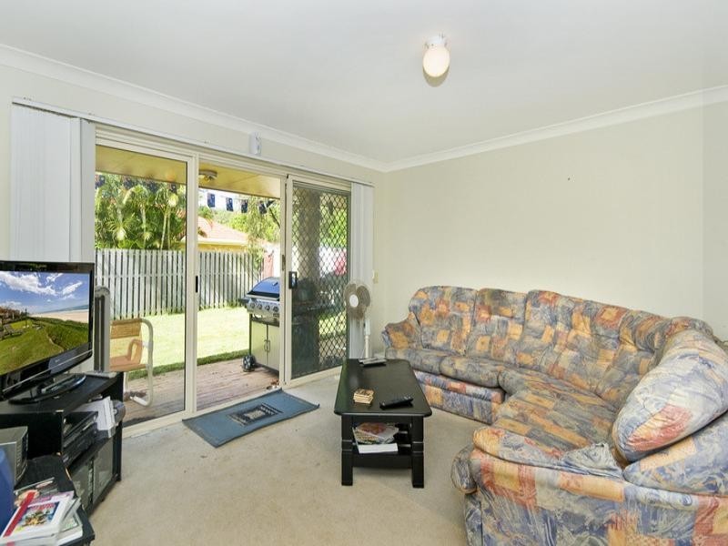 12 Typha Place, Elanora QLD 4221