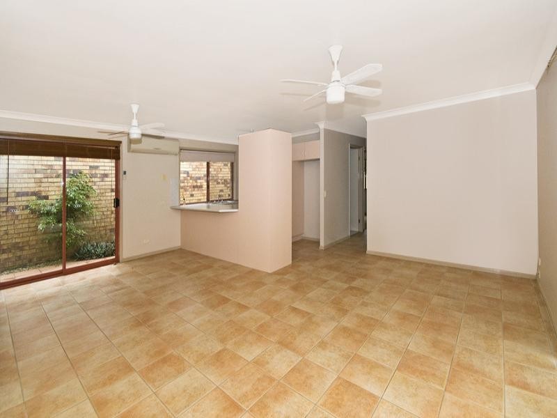 14/8 Ottelia Drive, Elanora QLD 4221