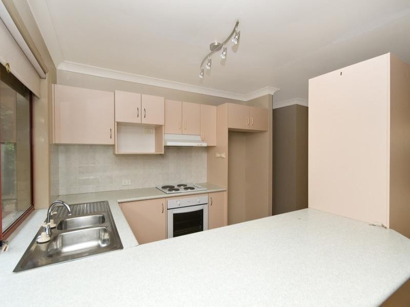 14/8 Ottelia Drive, Elanora QLD 4221