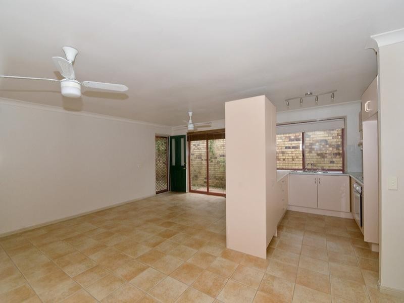 14/8 Ottelia Drive, Elanora QLD 4221