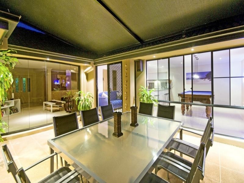10 Northlakes Drive, Elanora QLD 4221