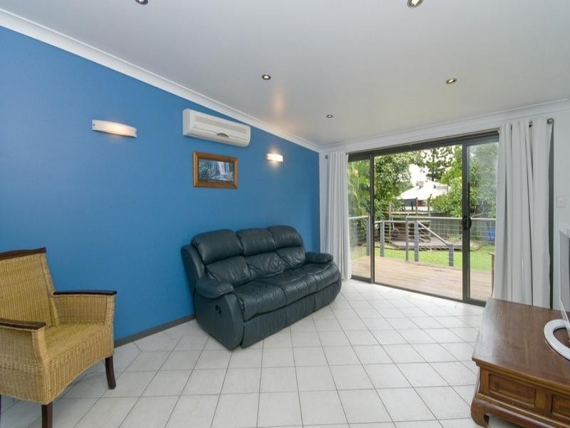 5 Currumbin Creek Road, Currumbin Waters QLD 4223