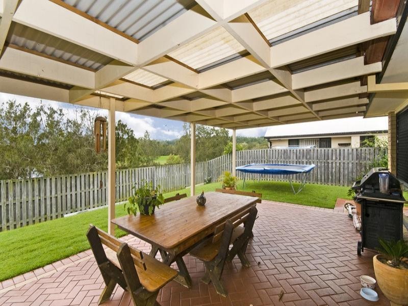 25 Northlakes Drive, Elanora QLD 4221