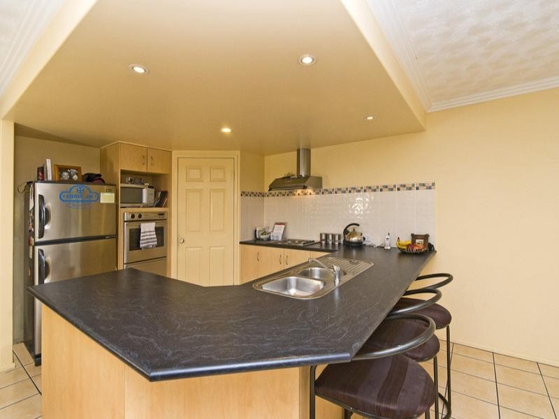 25 Northlakes Drive, Elanora QLD 4221