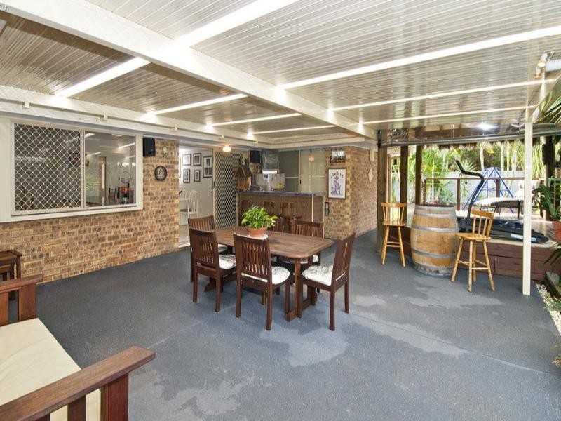 4 Avocado Street, Elanora QLD 4221