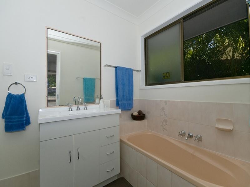 14 Lucania Street, Currumbin Waters QLD 4223