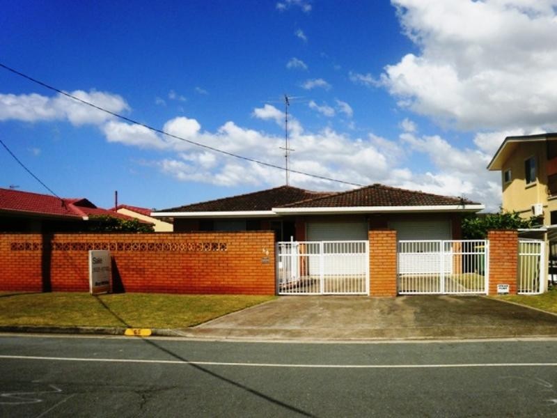 68 Twenty Fifth Avenue, Palm Beach QLD 4221