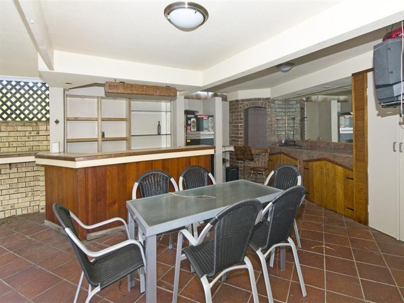 38 Spindle Street, Palm Beach QLD 4221