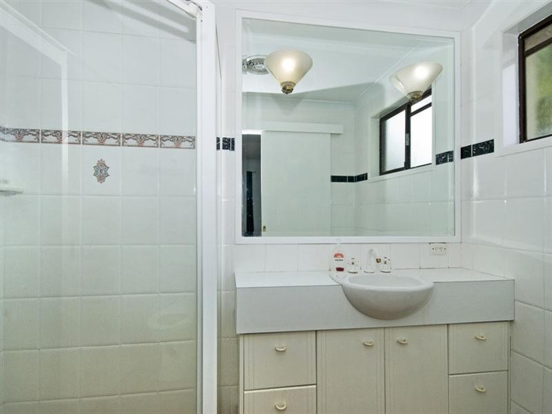 38 Spindle Street, Palm Beach QLD 4221