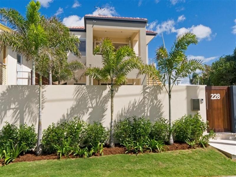 228 Jefferson Lane / 1217 Gold Coast Highway, Palm Beach QLD 4221