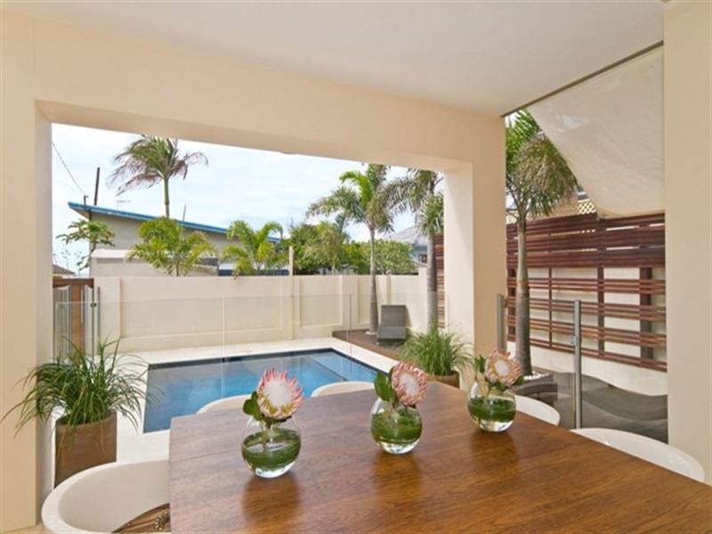 228 Jefferson Lane / 1217 Gold Coast Highway, Palm Beach QLD 4221