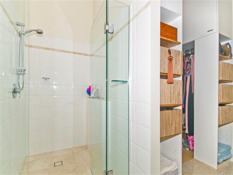 228 Jefferson Lane / 1217 Gold Coast Highway, Palm Beach QLD 4221