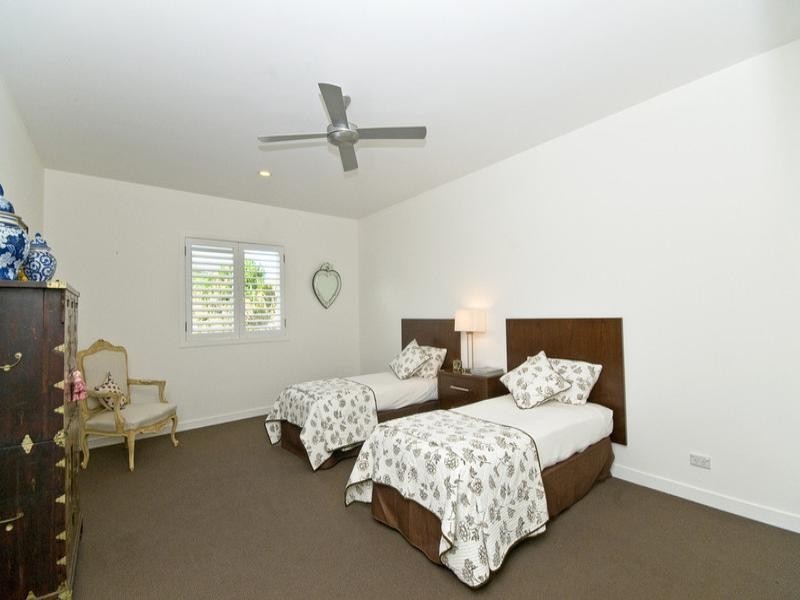 43 Fourth Avenue, Palm Beach QLD 4221