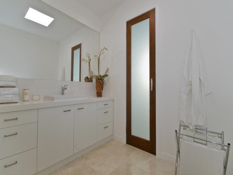 43 Fourth Avenue, Palm Beach QLD 4221