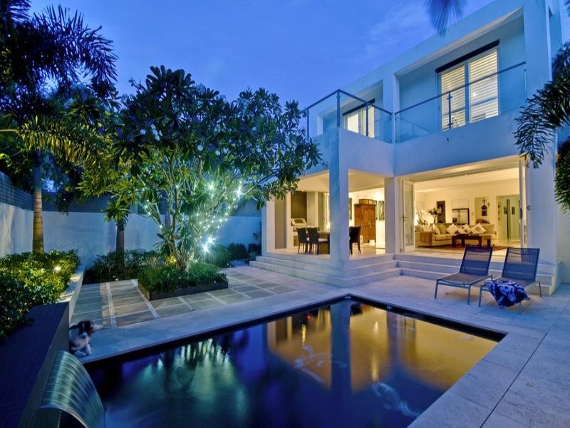 43 Fourth Avenue, Palm Beach QLD 4221