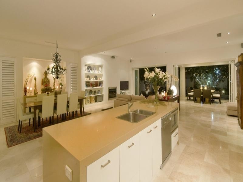 43 Fourth Avenue, Palm Beach QLD 4221