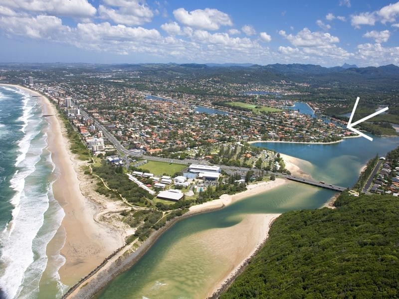 4 Melaleuca Drive, Palm Beach QLD 4221