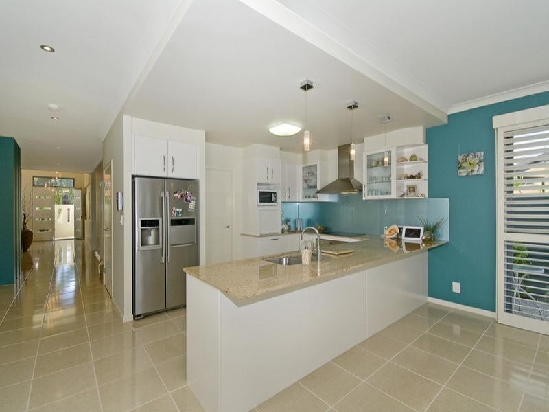 4 Melaleuca Drive, Palm Beach QLD 4221