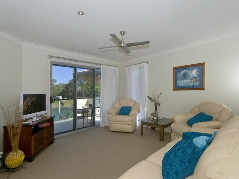 4 Melaleuca Drive, Palm Beach QLD 4221