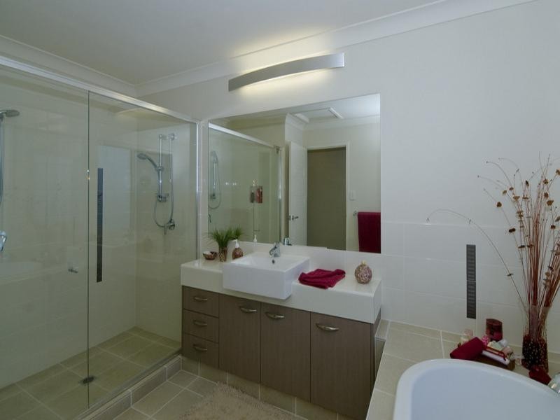 4 Melaleuca Drive, Palm Beach QLD 4221