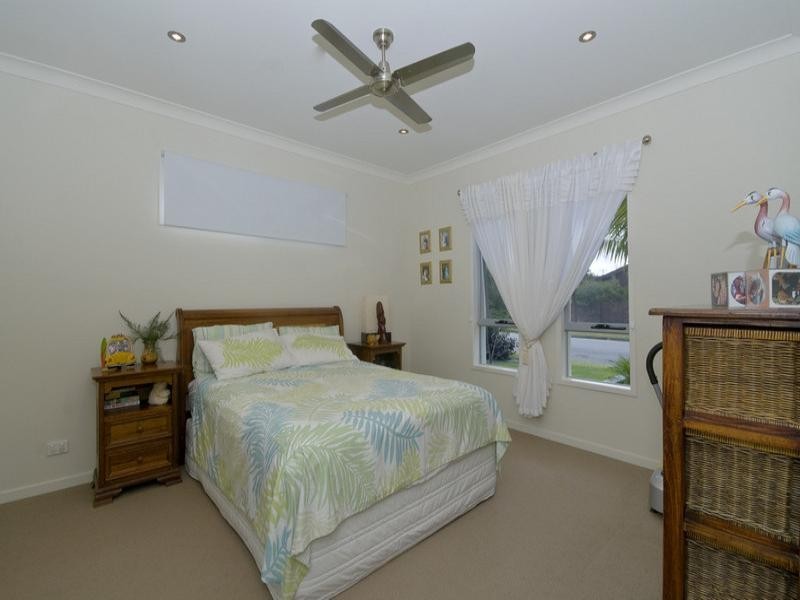 4 Melaleuca Drive, Palm Beach QLD 4221