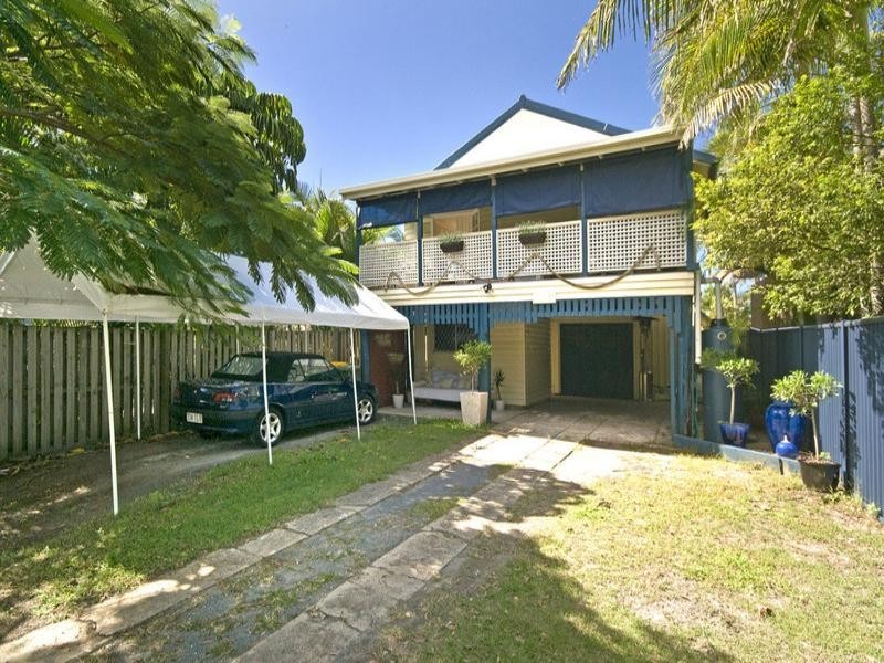 152 Jefferson Lane, Palm Beach QLD 4221