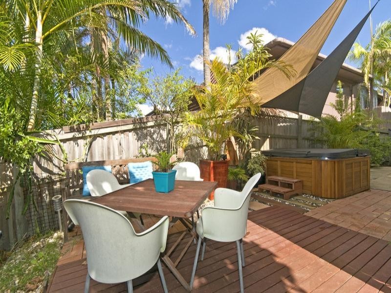 152 Jefferson Lane, Palm Beach QLD 4221
