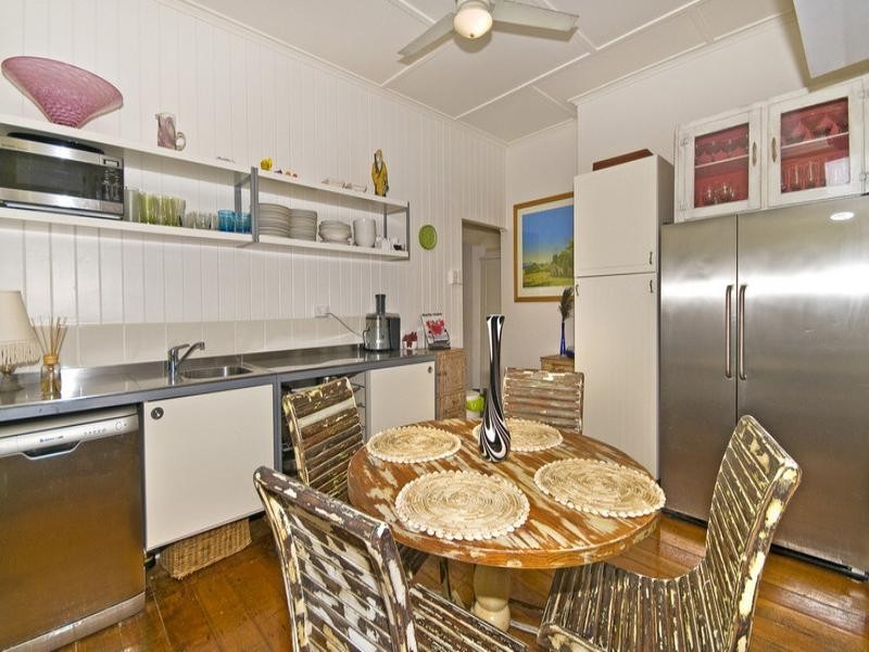 152 Jefferson Lane, Palm Beach QLD 4221