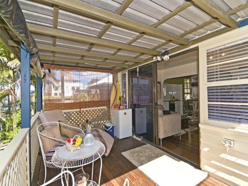 152 Jefferson Lane, Palm Beach QLD 4221