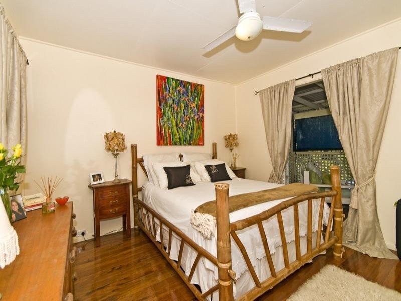 152 Jefferson Lane, Palm Beach QLD 4221