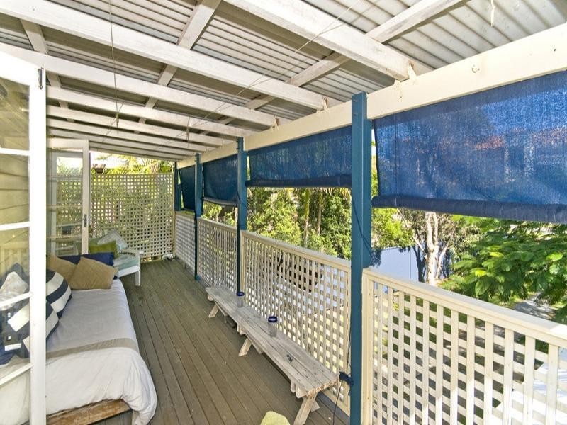 152 Jefferson Lane, Palm Beach QLD 4221