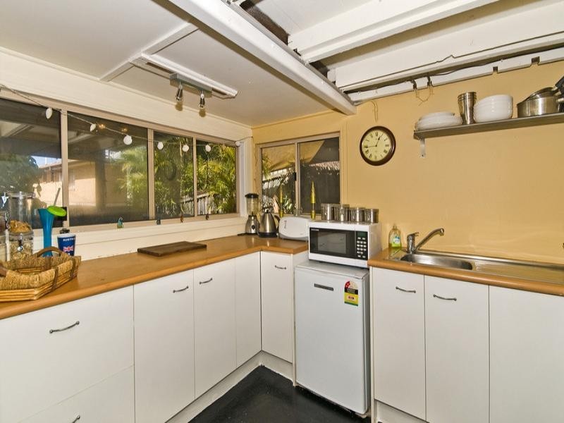 152 Jefferson Lane, Palm Beach QLD 4221