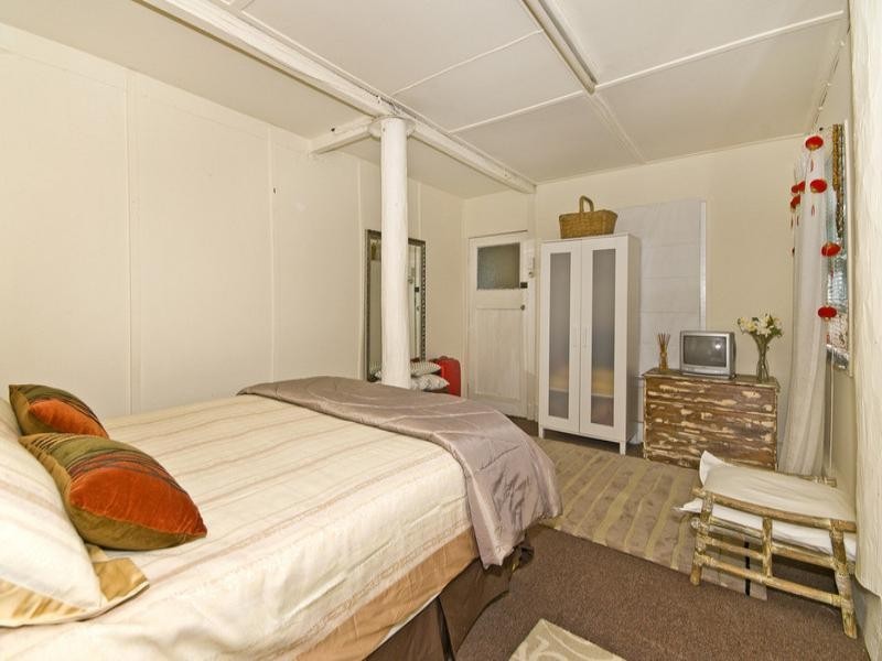 152 Jefferson Lane, Palm Beach QLD 4221