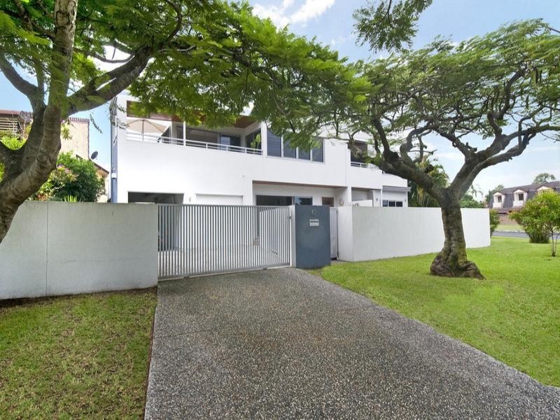 87 Laguna Avenue, Palm Beach QLD 4221