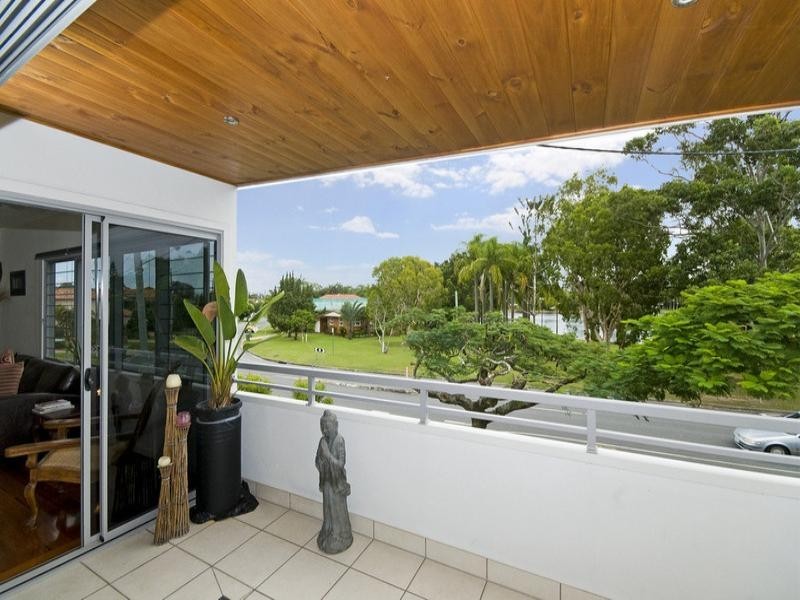 87 Laguna Avenue, Palm Beach QLD 4221