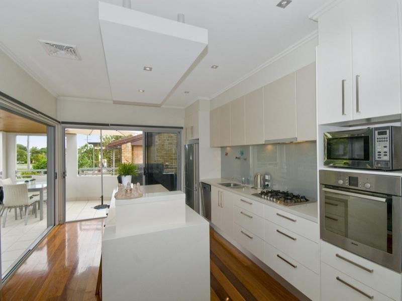 87 Laguna Avenue, Palm Beach QLD 4221