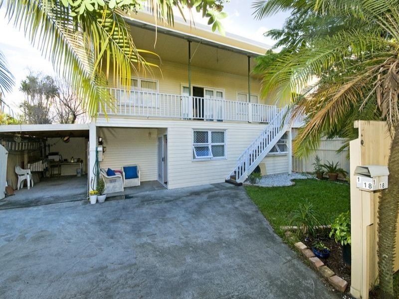1/18 Leyte Avenue, Palm Beach QLD 4221