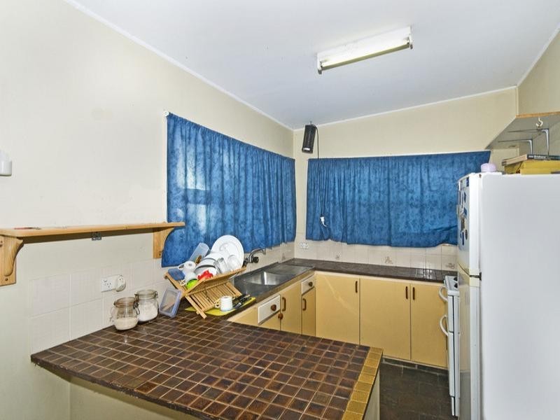 1/18 Leyte Avenue, Palm Beach QLD 4221