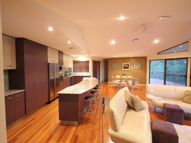 3 Fenton Drive, Tallebudgera QLD 4228