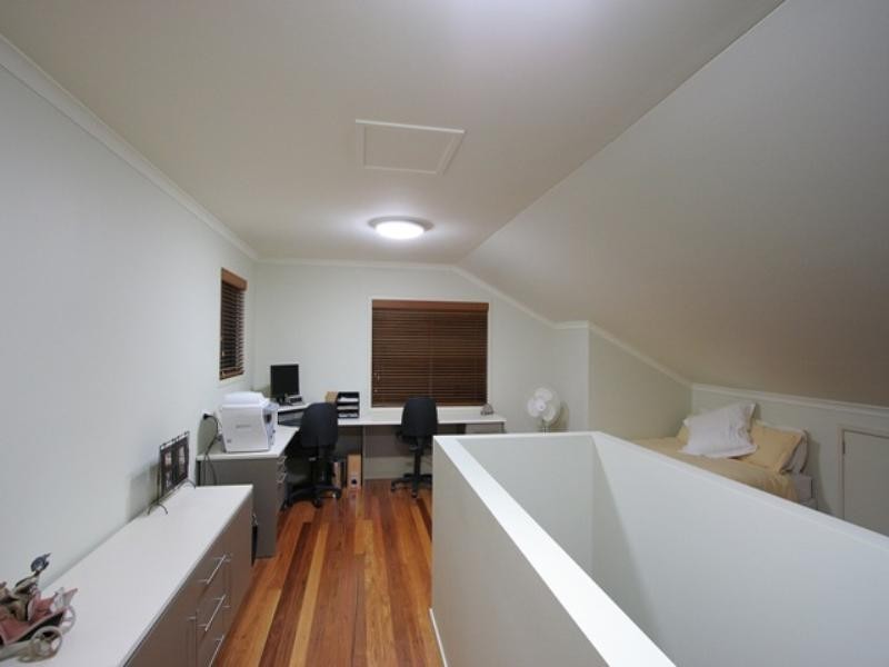 3 Fenton Drive, Tallebudgera QLD 4228