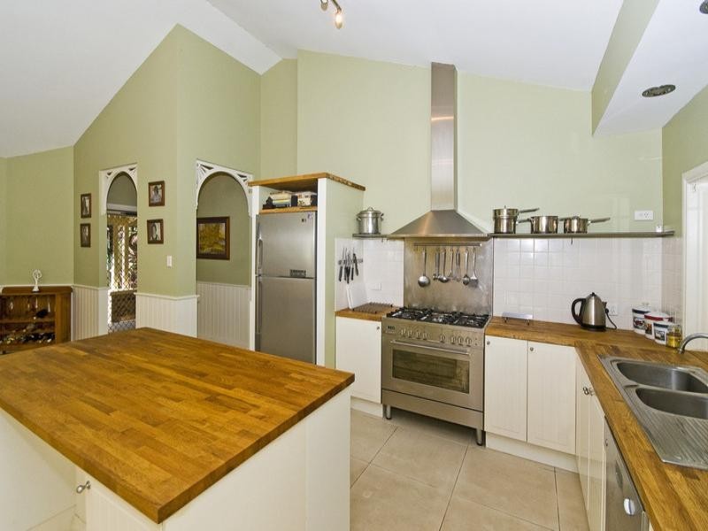 26 Hillcot Street, Currumbin Waters QLD 4223