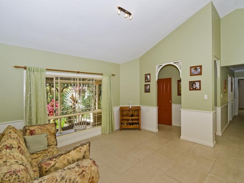 26 Hillcot Street, Currumbin Waters QLD 4223