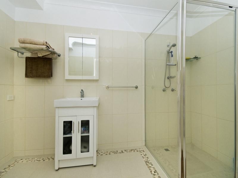26 Hillcot Street, Currumbin Waters QLD 4223