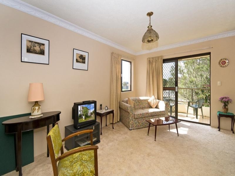 5/3 Nyrang Avenue, Palm Beach QLD 4221