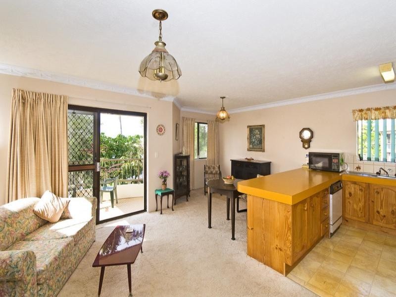 5/3 Nyrang Avenue, Palm Beach QLD 4221