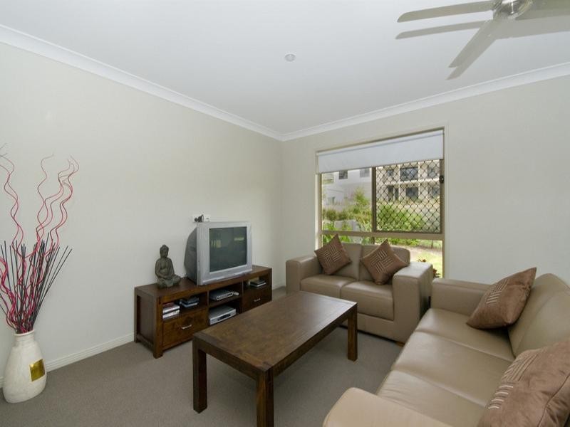 8 Mary Bale Drive, Tallebudgera QLD 4228