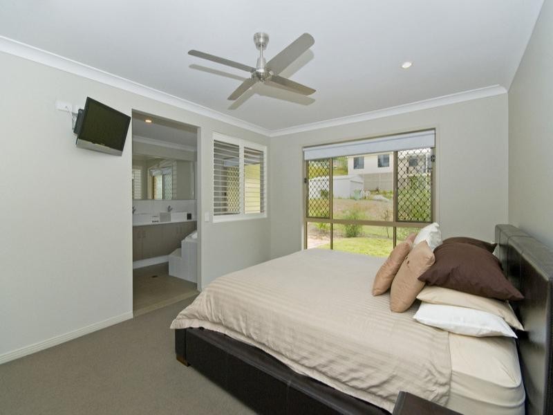 8 Mary Bale Drive, Tallebudgera QLD 4228