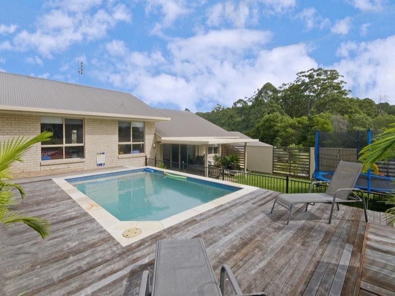 8 Mary Bale Drive, Tallebudgera QLD 4228
